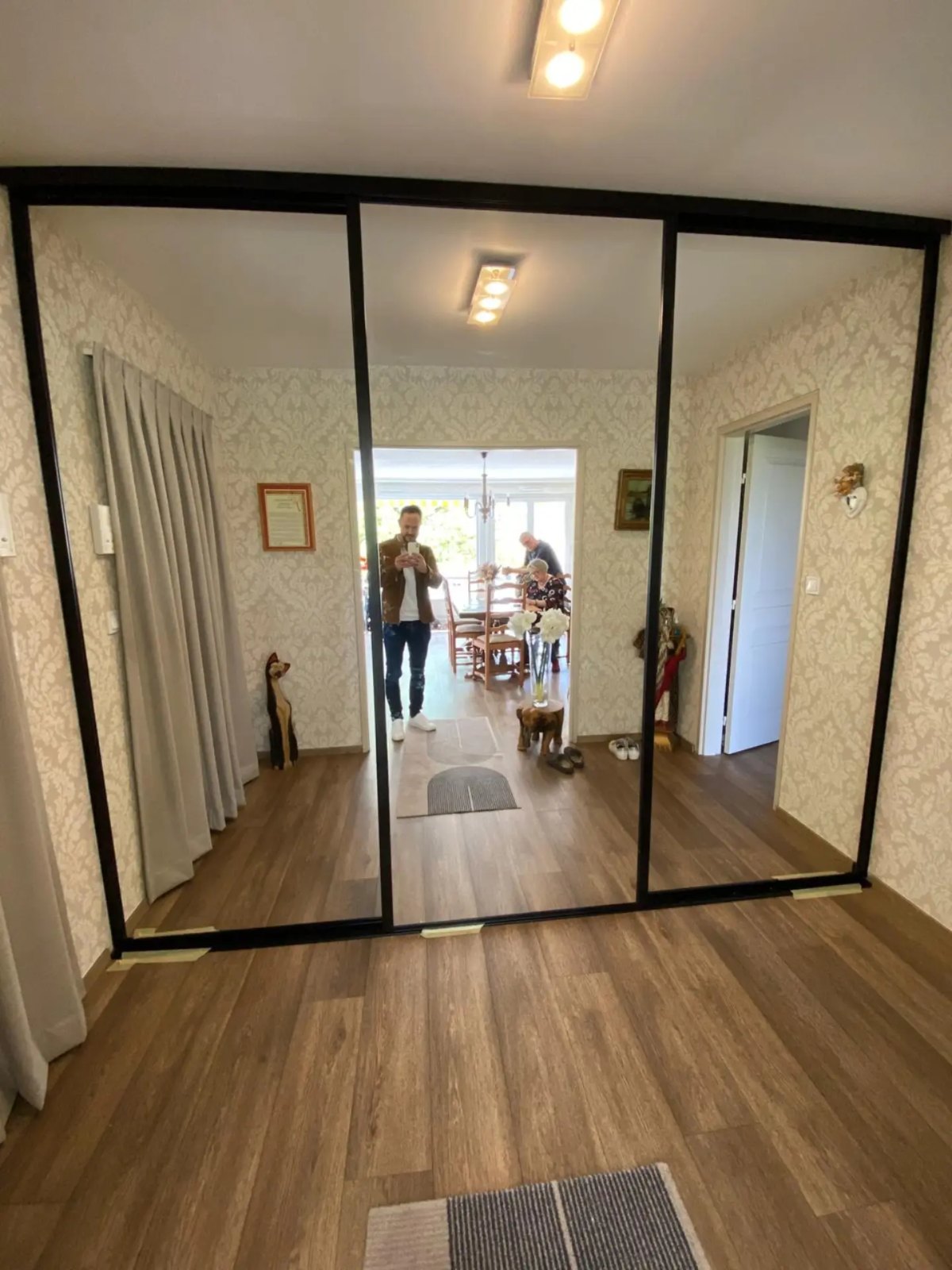 Placard portes miroir, réalisation Menuiserie Winne