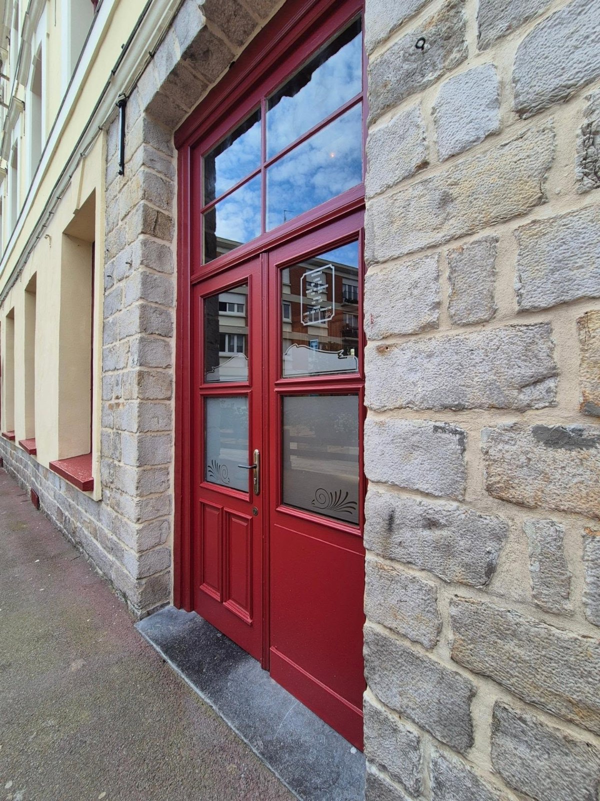 Porte extérieure posée par la Menuiserie Winne